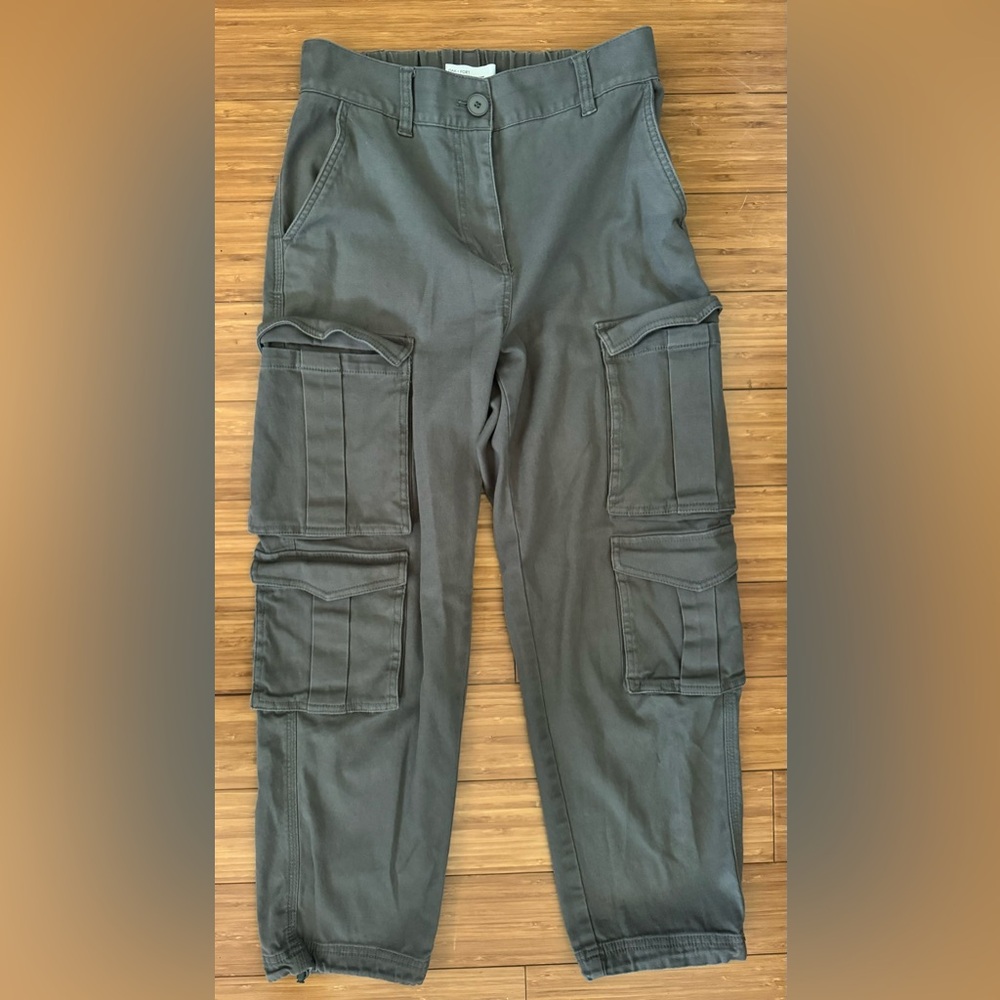 Oak and Fort Olive Cropped Cargo Pants